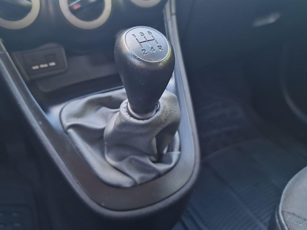 HYUNDAI I10 1.1 LIKE 5 P.