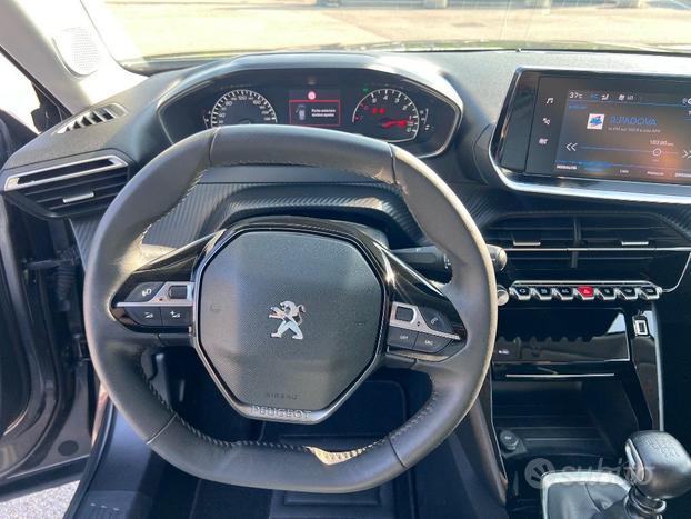 PEUGEOT 2008 PureTech 130 S&S Allure