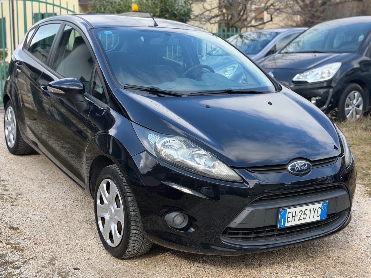 Ford FIESTA 1.2 82 CV 5P TITANIUM NEOPAT KMCERT GARANZ UNICOPR