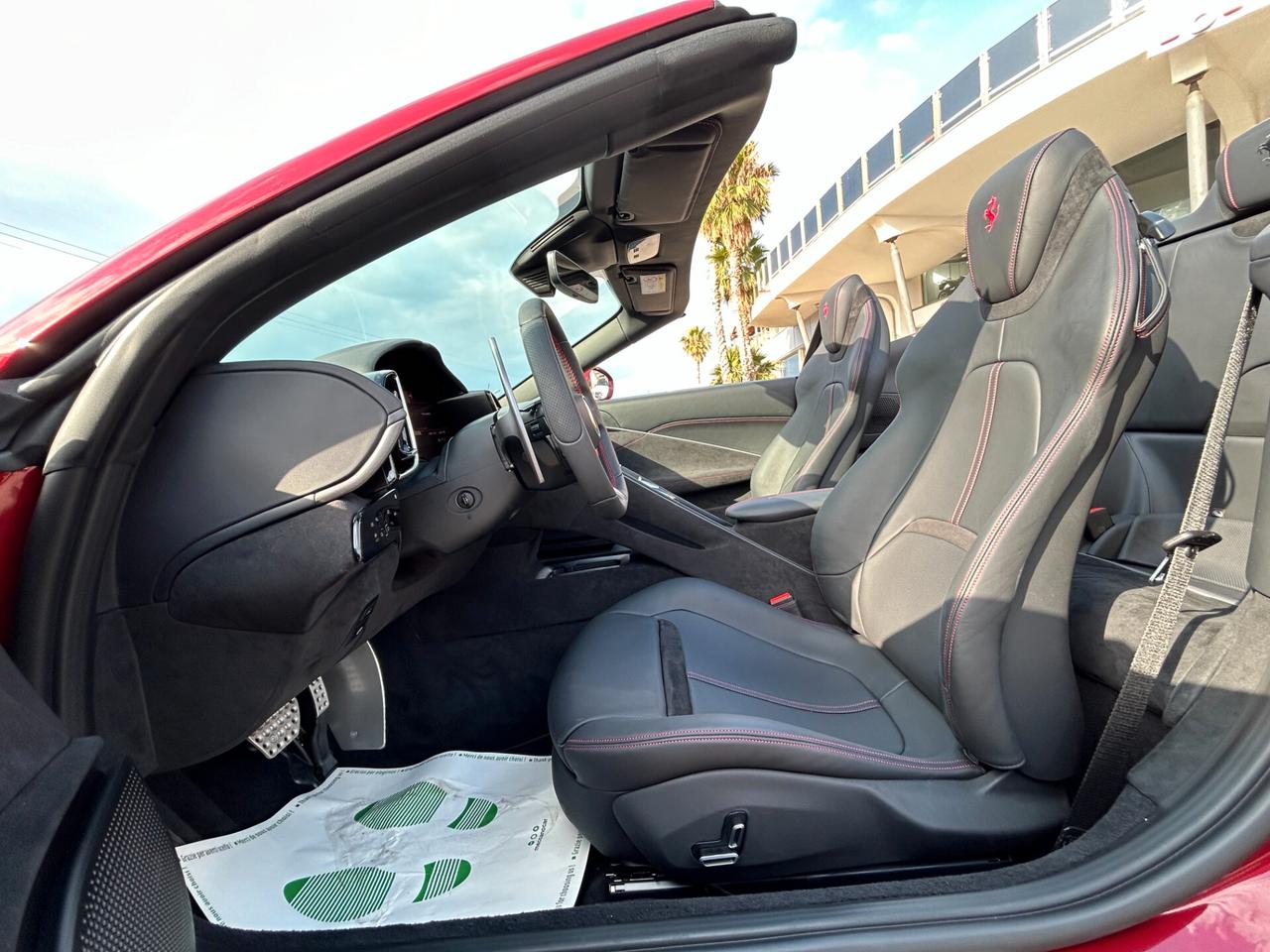 Ferrari Roma Spider 3.9 F1 dct