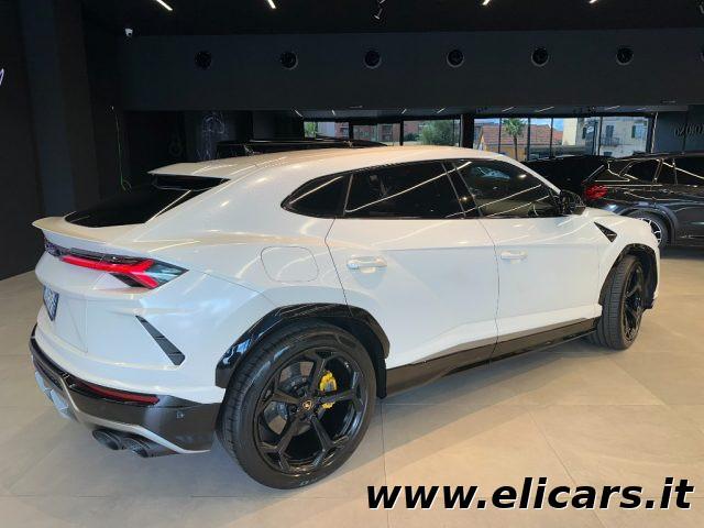 LAMBORGHINI Urus 4.0