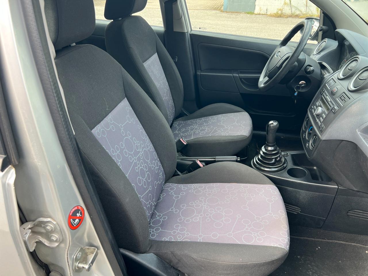 Ford Fiesta 1.2 16V 5p. euro 4 ok neopatentati