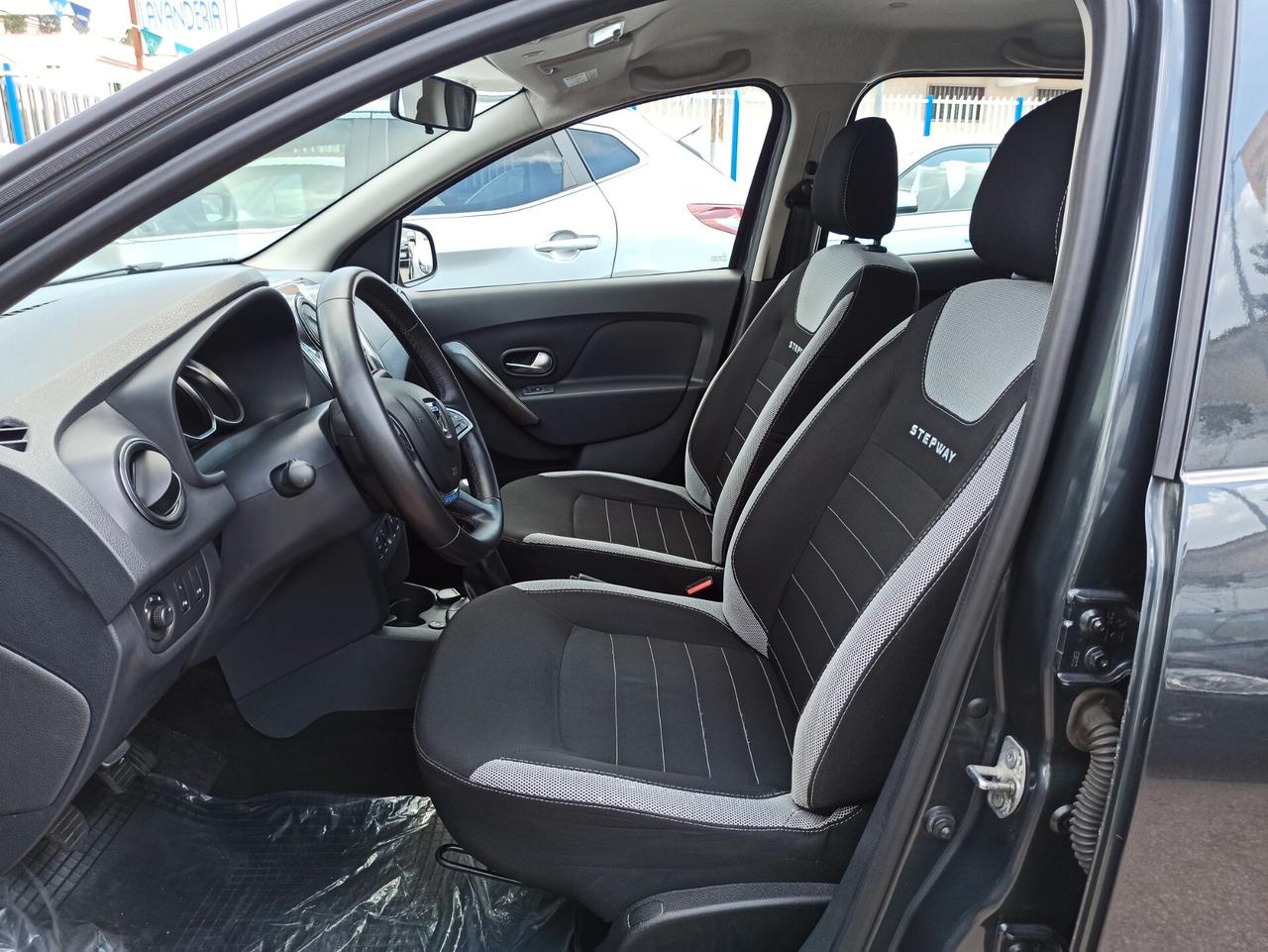 Dacia Sandero Stepway 0.9 TCe 12V TurboGPL 90CV Start&Stop Lauréate