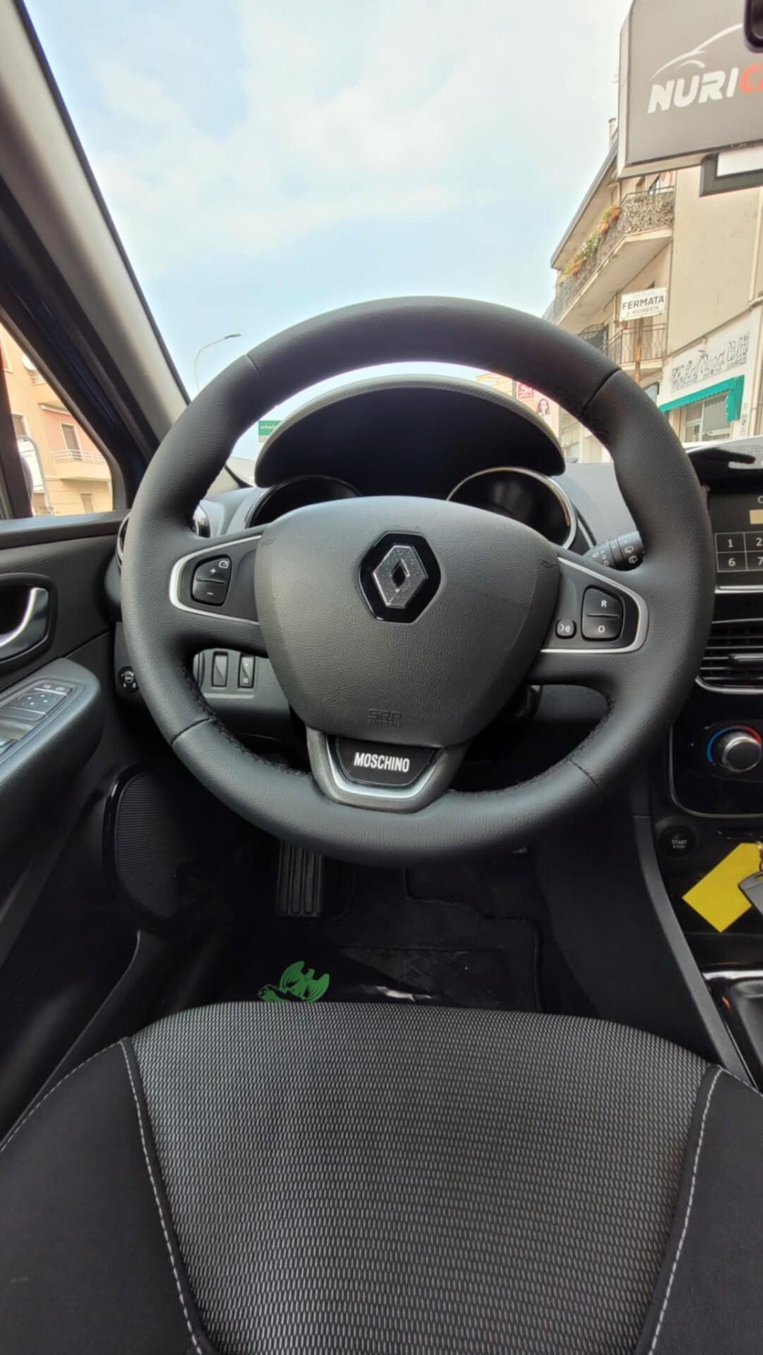 Renault Clio TCe 12V 90 CV GPL 5 porte Moschino Intens