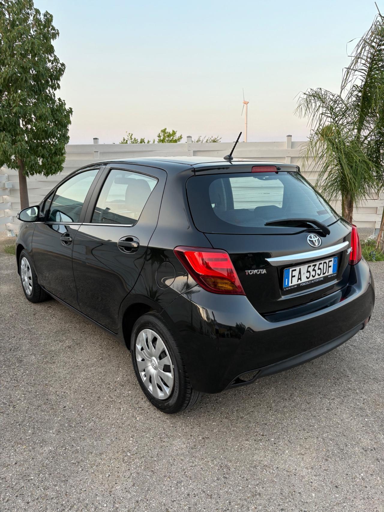 Toyota Yaris 1.4 D-4D 5 porte unico proprietario adatta a neopatentati