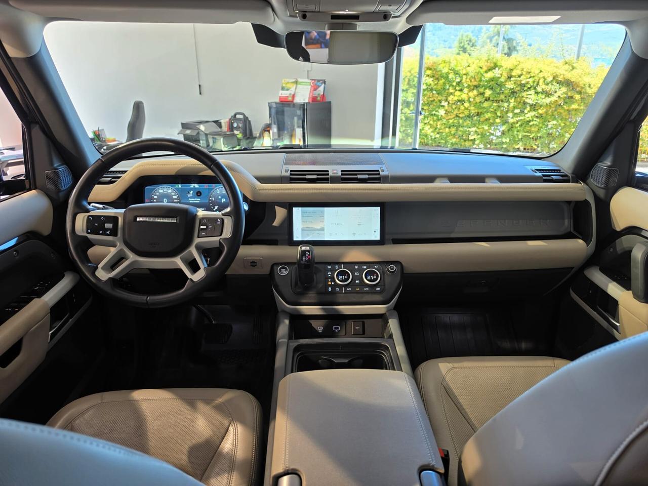 Land Rover Defender VII 110 3.0d i6 mhev SE awd 200cv