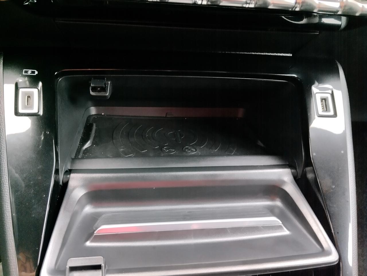 Peugeot 2008 PureTech 130 S&S EAT8 GT Pack