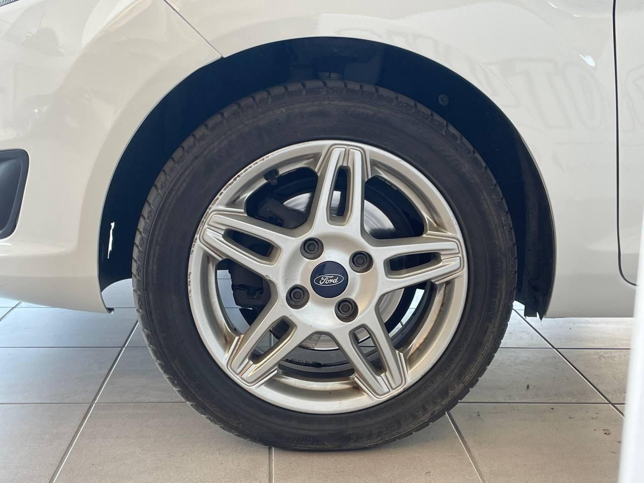 Ford Fiesta - GPL Casa Madre