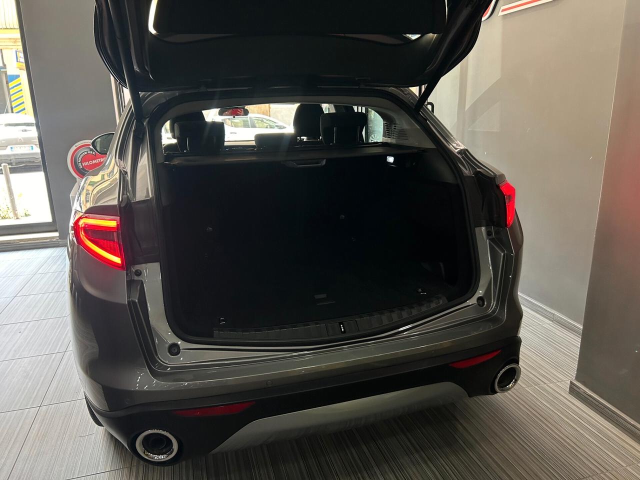 Alfa Romeo Stelvio 2.2 Turbo 190cv Q4 Automatica Business ITALIANA