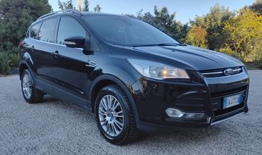 Ford Kuga 2.0 TDCI 163 CV 4WD Powershift Titanium