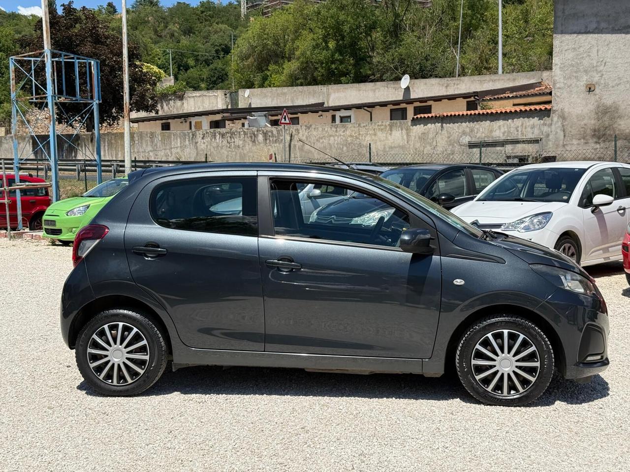 Peugeot 208 1.2 VTi Active – 02/2016 – 132.000 km – GARANZIA 12 MESI