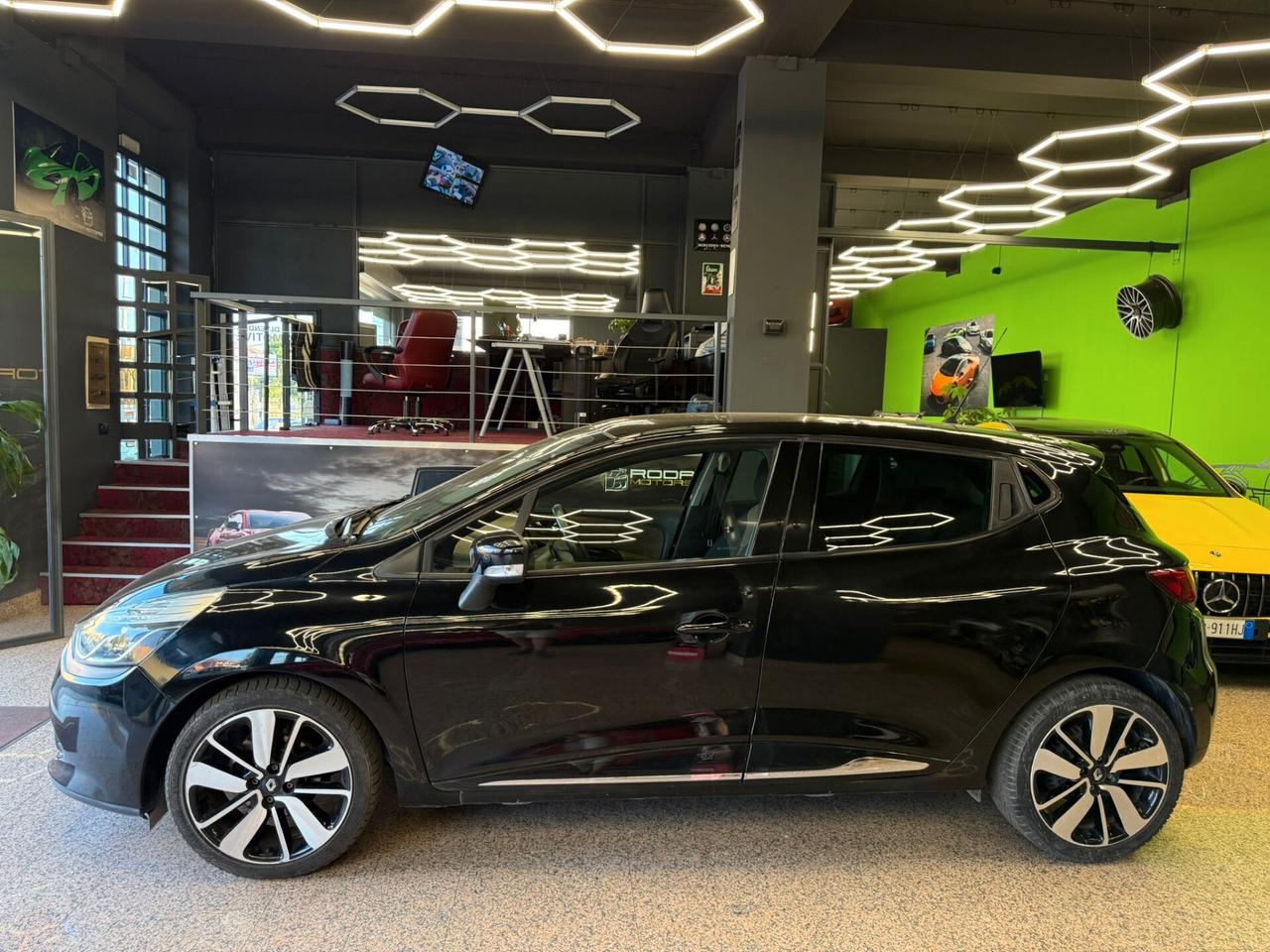 Renault Clio 1.5 dCi 8V 90CV EDC 5 porte Energy TETTO Panoram