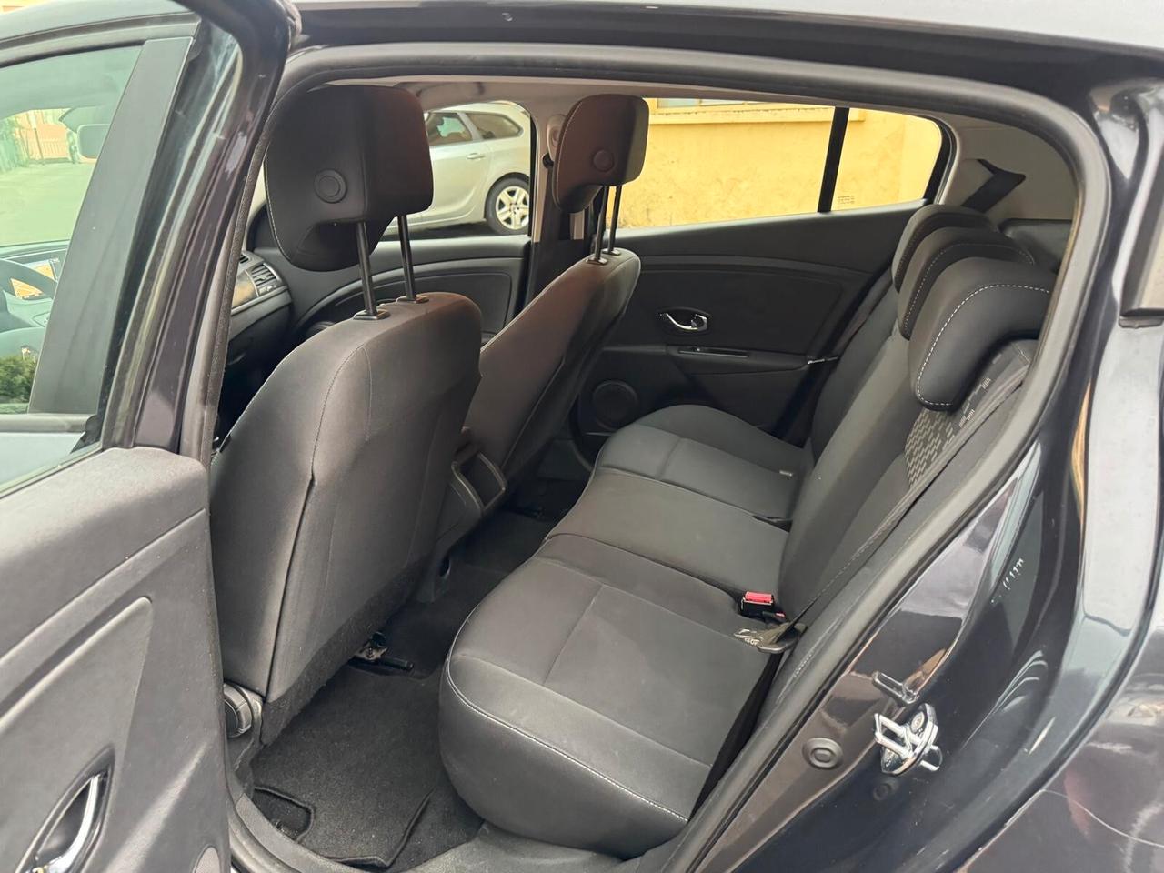 Renault Megane Anno 2013 1.6 BENZ/GPL Wave
