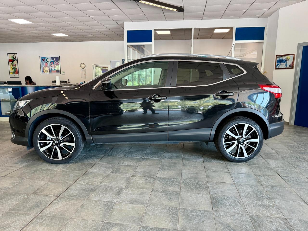 Nissan Qashqai 1.5 dCi 110 CV Tekna-NEOPATENTATI-