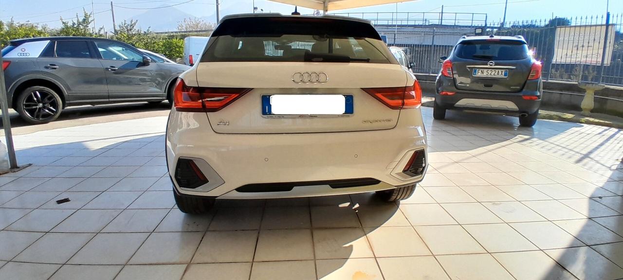 Audi A1 citycarver 25 TFSI Admired