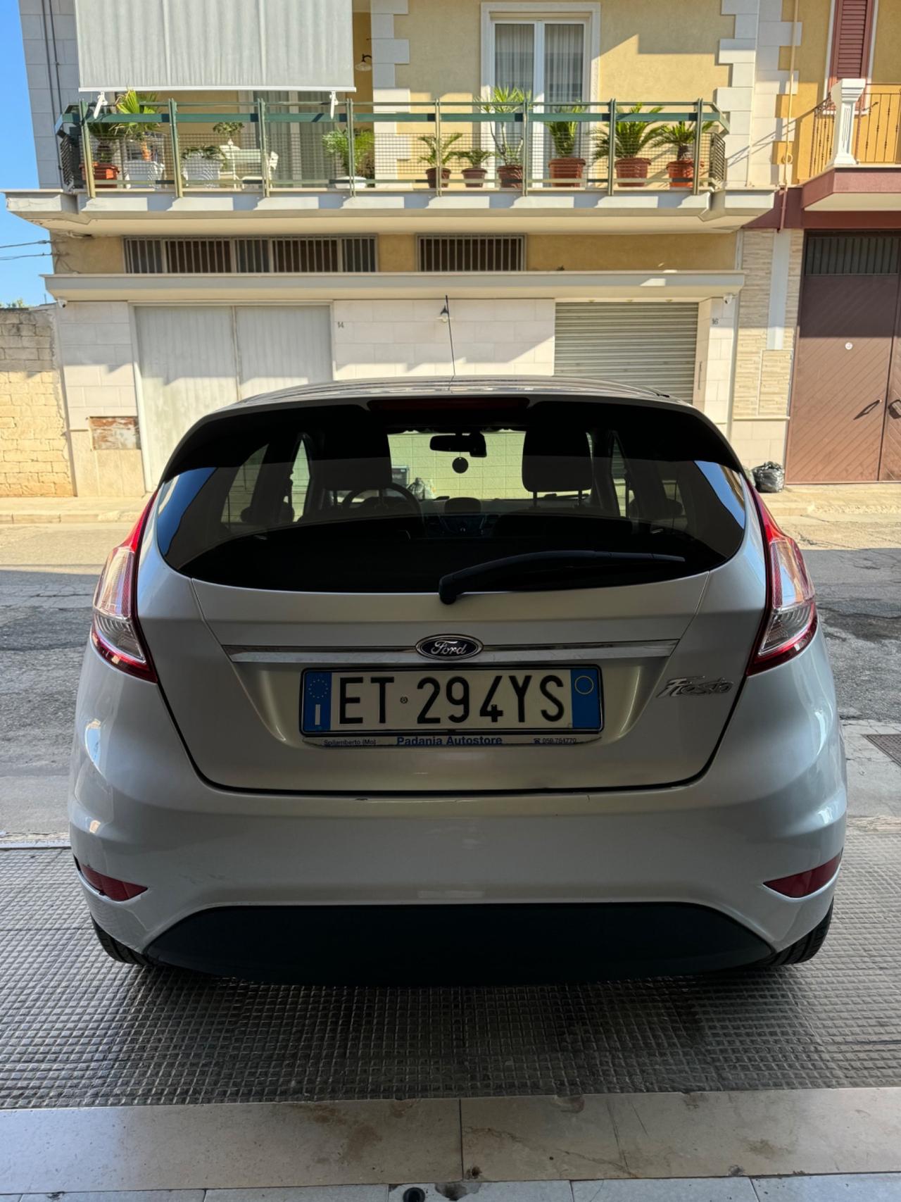 Ford Fiesta 1.5 TDCi 75CV 5 porte Titanium