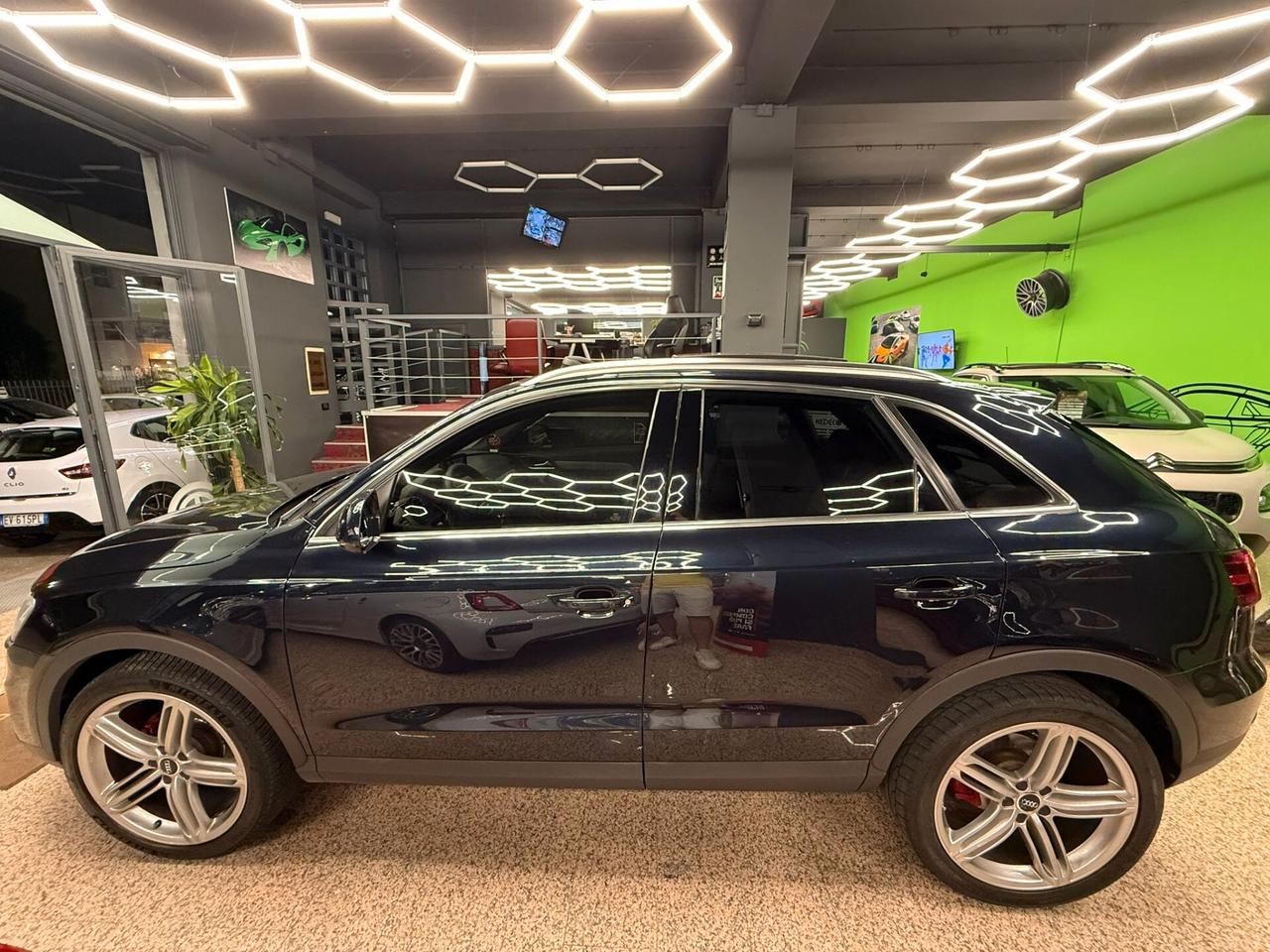 Audi Q3 2.0 TDI 177 CV quattro CON TETTO