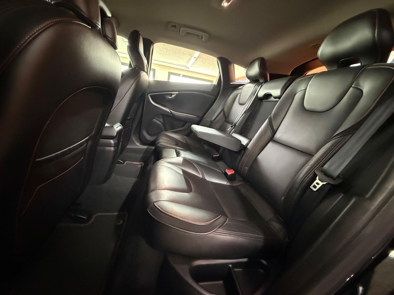 Volvo V40 Cross Country D4 Ocean Race