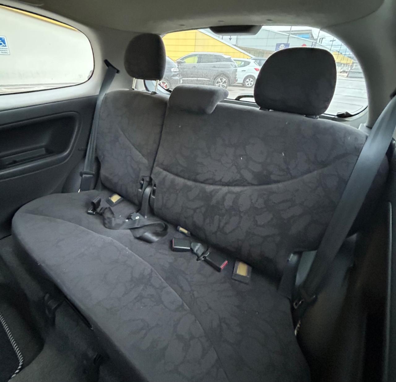 Toyota Yaris 1.0i 16V cat SOL 3 porte Neopatentati