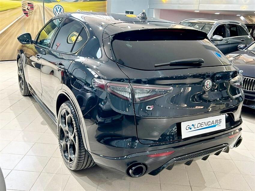 Alfa Romeo Stelvio 2.2 Turbodiesel 210 CV AT8 Q4 Competizione