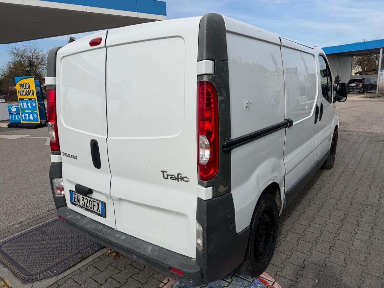 Renault trafic 2014 diesel 2.0 GANCIO TRAINO