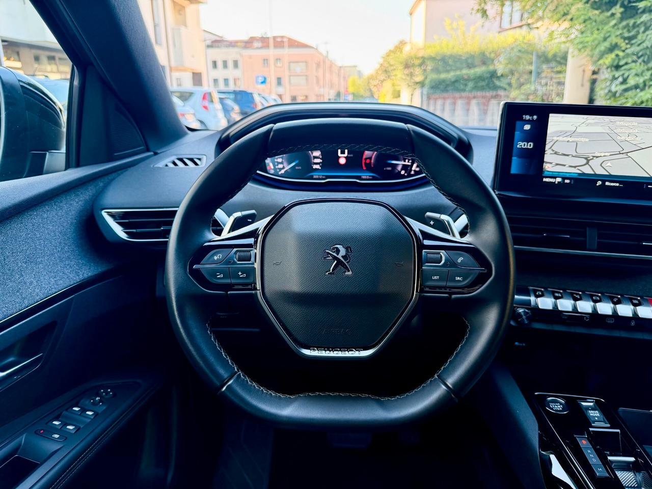 Peugeot 3008 1.5 bluehdi Allure Pack s 131cv EAT8 UNICO PROPRIETARIO