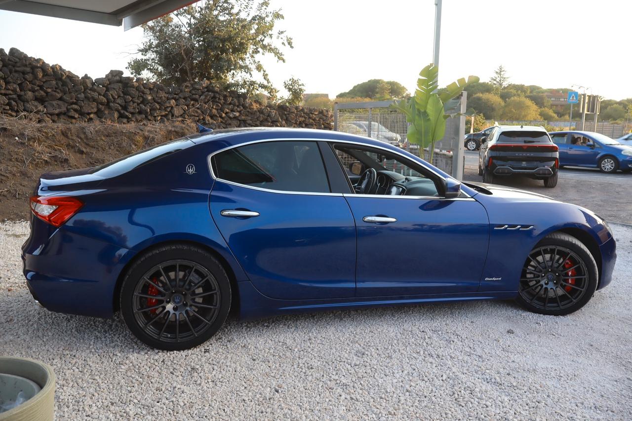 Maserati Ghibli Tua A SOLI 399€