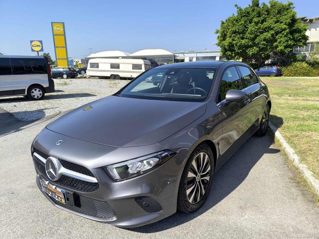 MERCEDES-BENZ A 180 d Sport