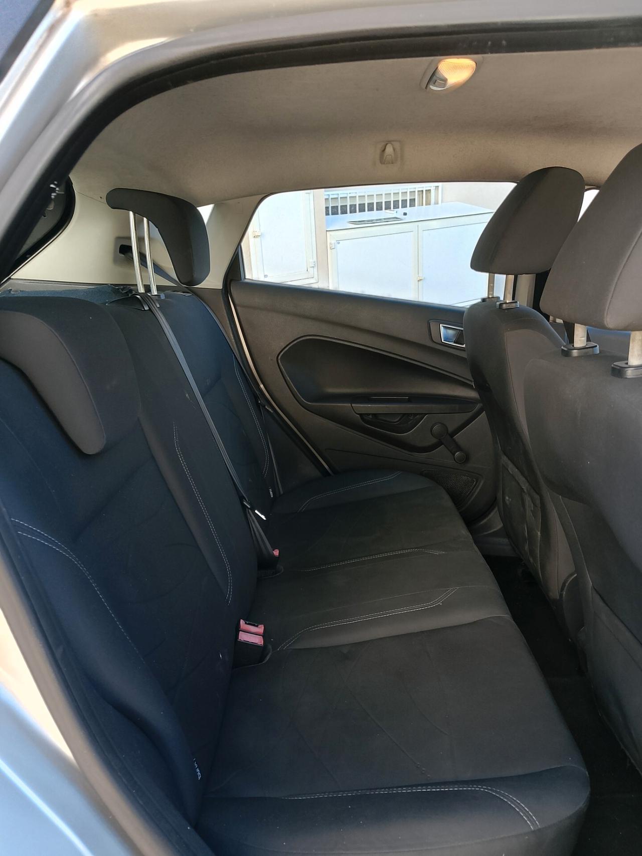 Ford Fiesta 1.2 60CV 5 porte Titanium