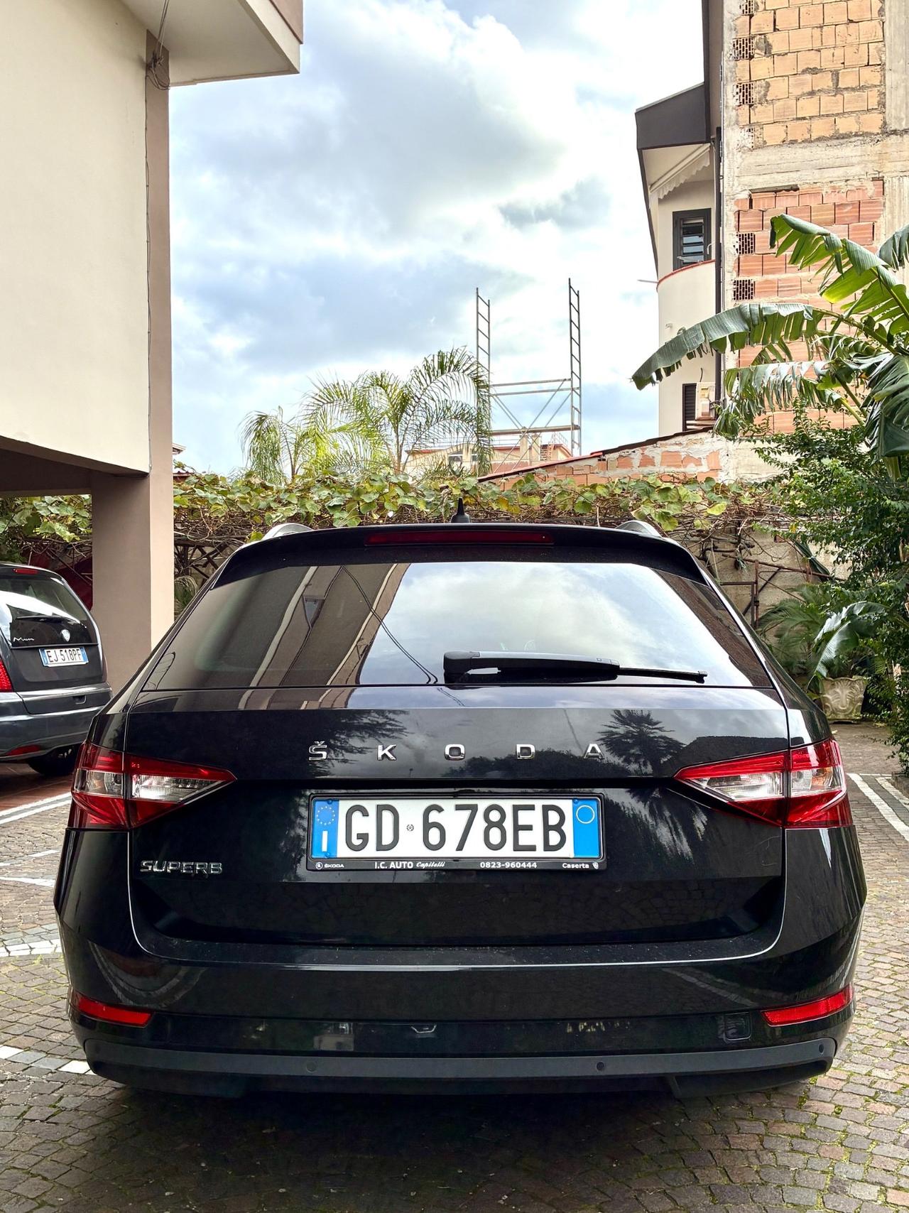 Skoda Superb 2.0 TDI EVO 200 CV SCR DSG Wagon Style