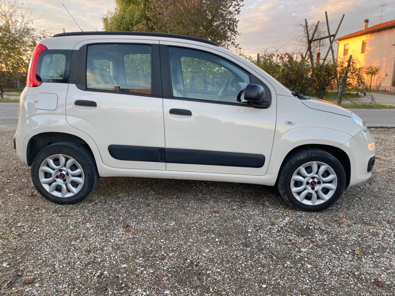 Fiat Panda 0.9 TwinAir Turbo Natural Power Lounge