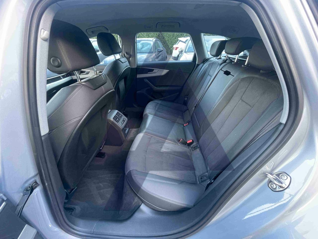 Audi A4 allroad 40 TDI 204 CV S tronic Identity Contrast