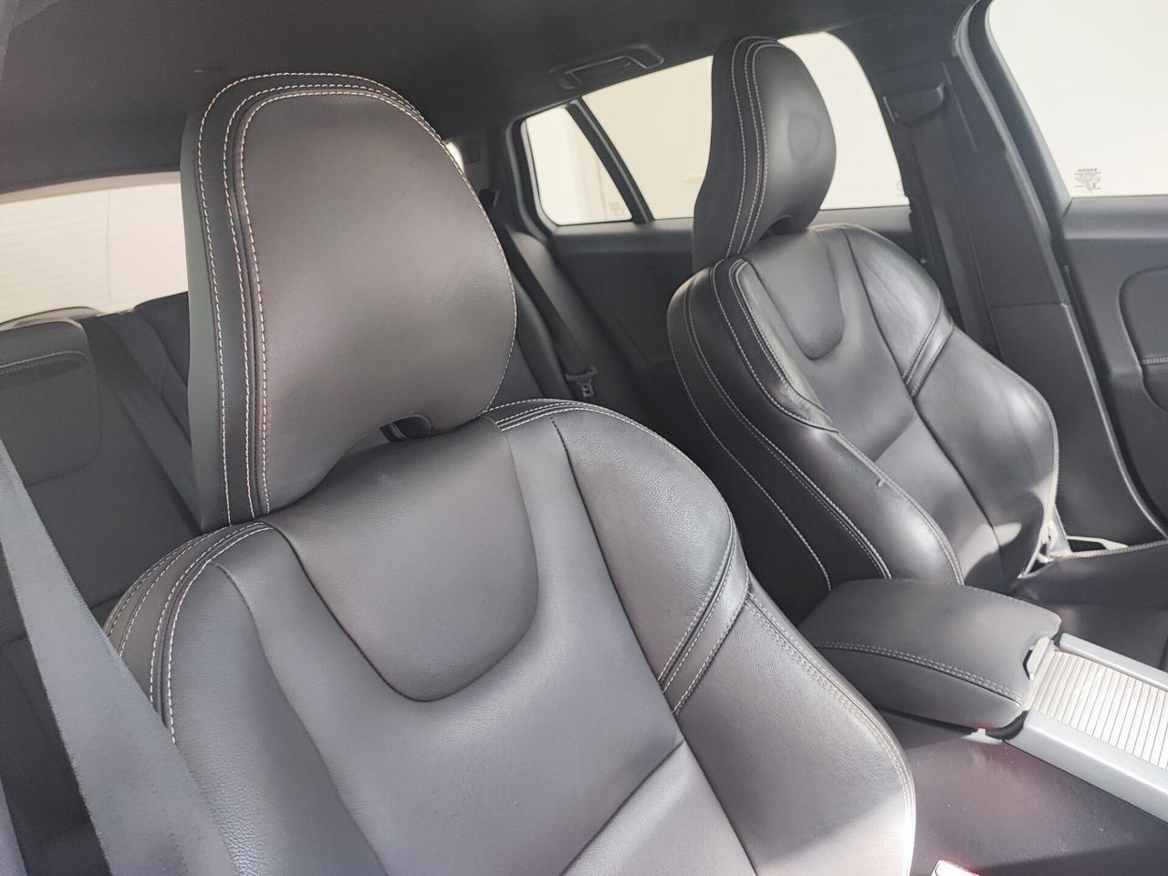 Volvo V60 D2