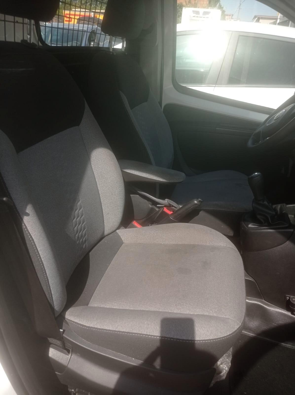 Fiat Fiorino 1.3 MJT 95CV Cargo SX- 2022
