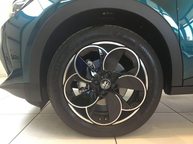 Alfa Romeo Junior BEV 156CV/115kW elettrica
