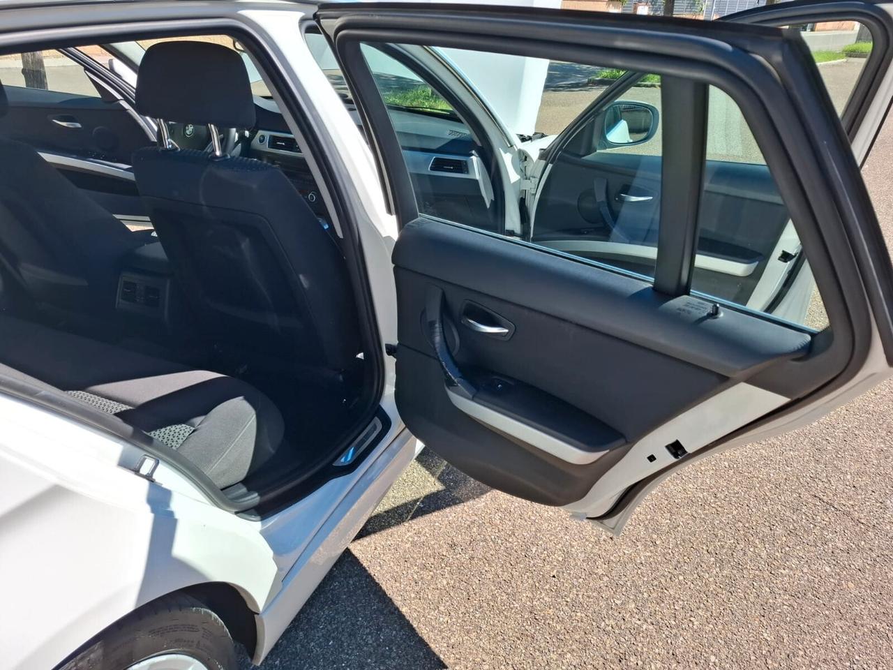 Bmw 318 SW 2.0 TDI 143CV del 2011 NEOPATENTATI