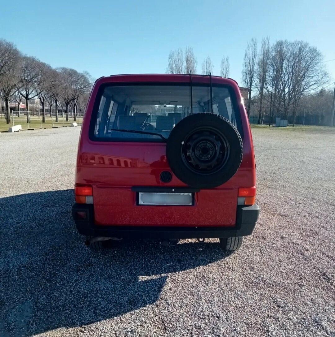 Volkswagen Transporter 2.5 cat Caravelle