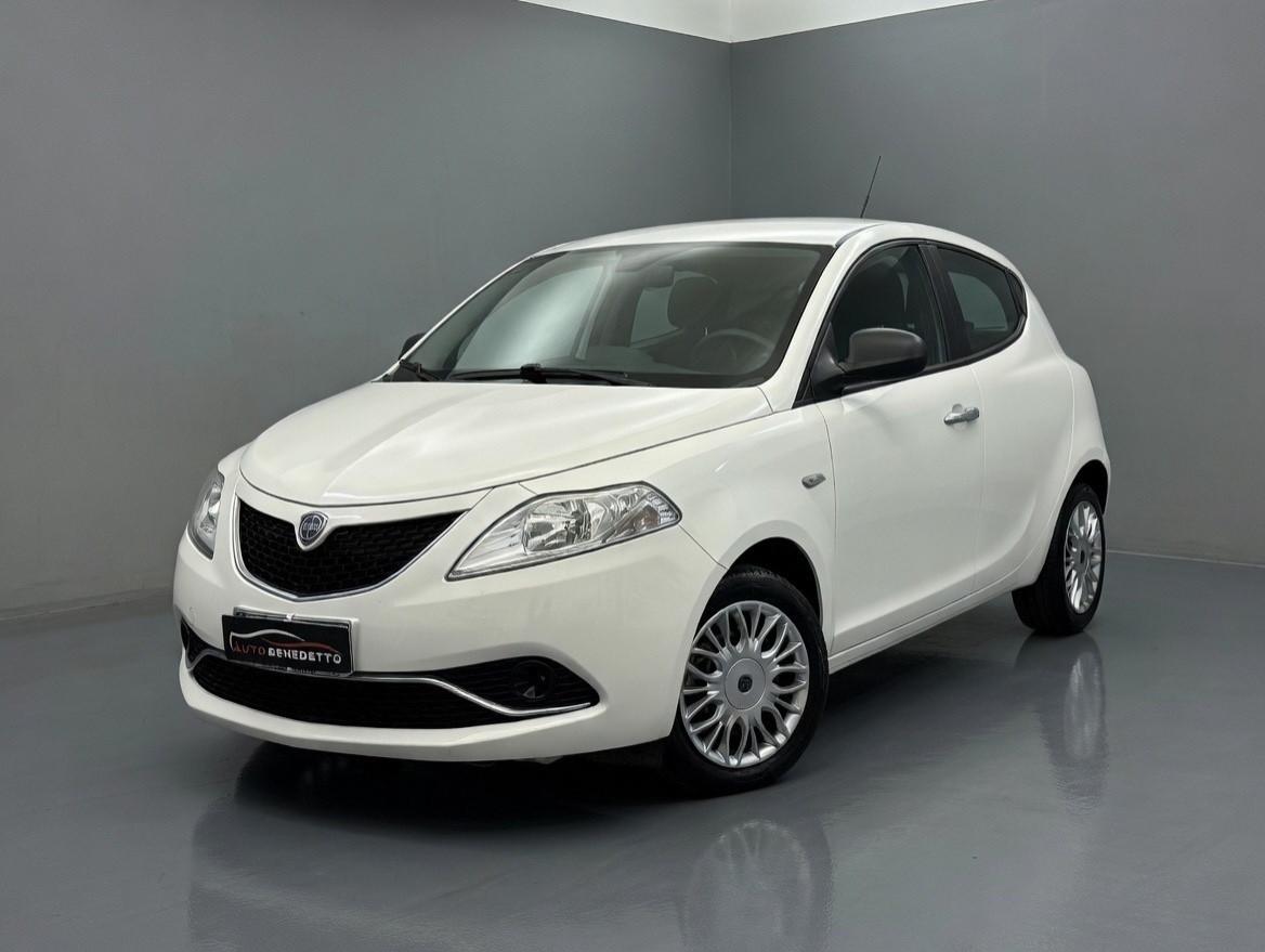 Lancia Ypsilon 1.2 69 CV GPL Ecochic Gold 2016