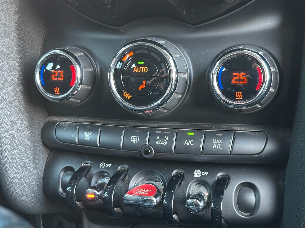 MINI Cooper D 1.5 115 CV 5 porte Business XL