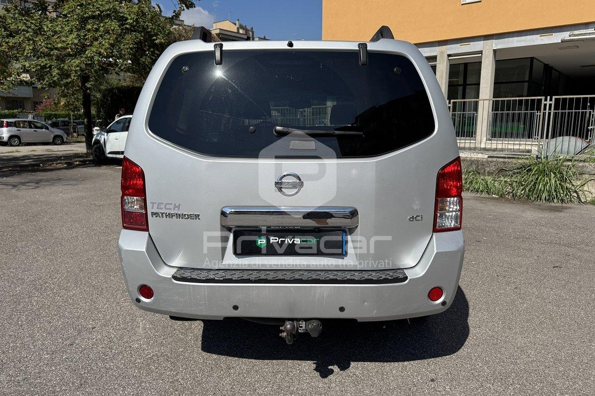 NISSAN Pathfinder 2.5 dCi SE