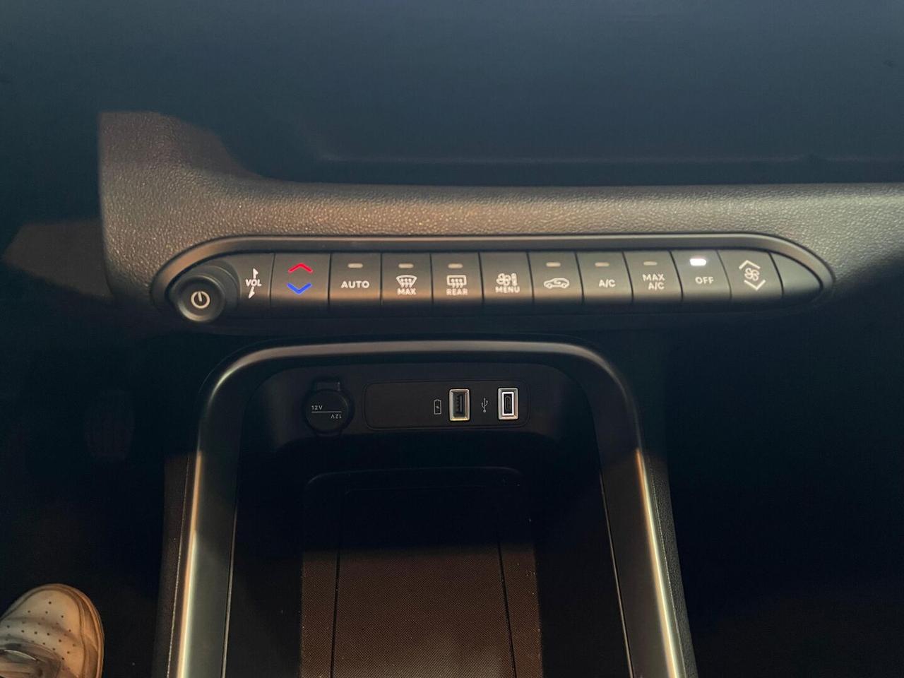 Jeep Avenger Altitude 1.2 Turbo Benzina Manuale Neopatentati