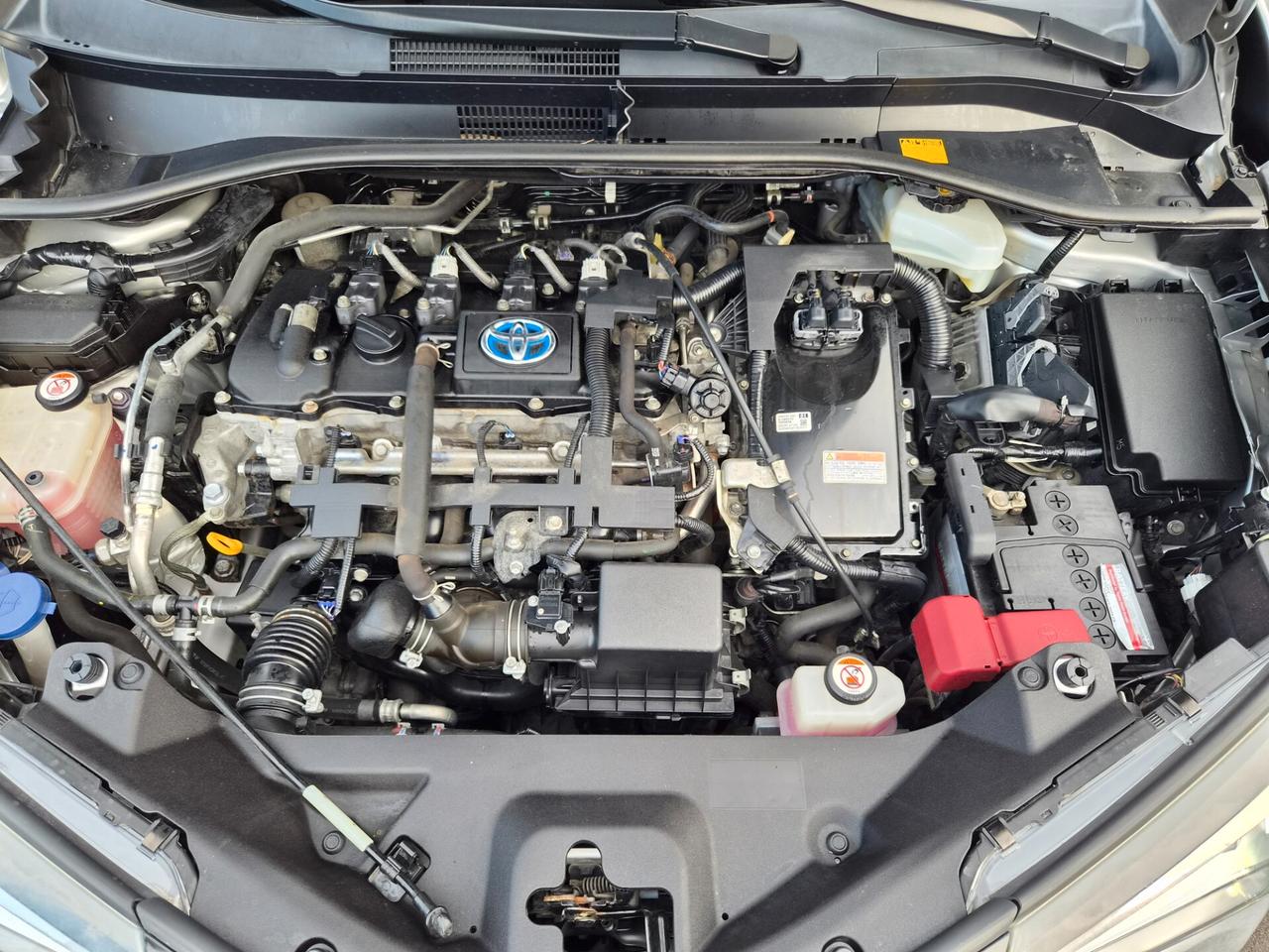 Toyota C-HR 1.8 Hybrid E-CVT Lounge