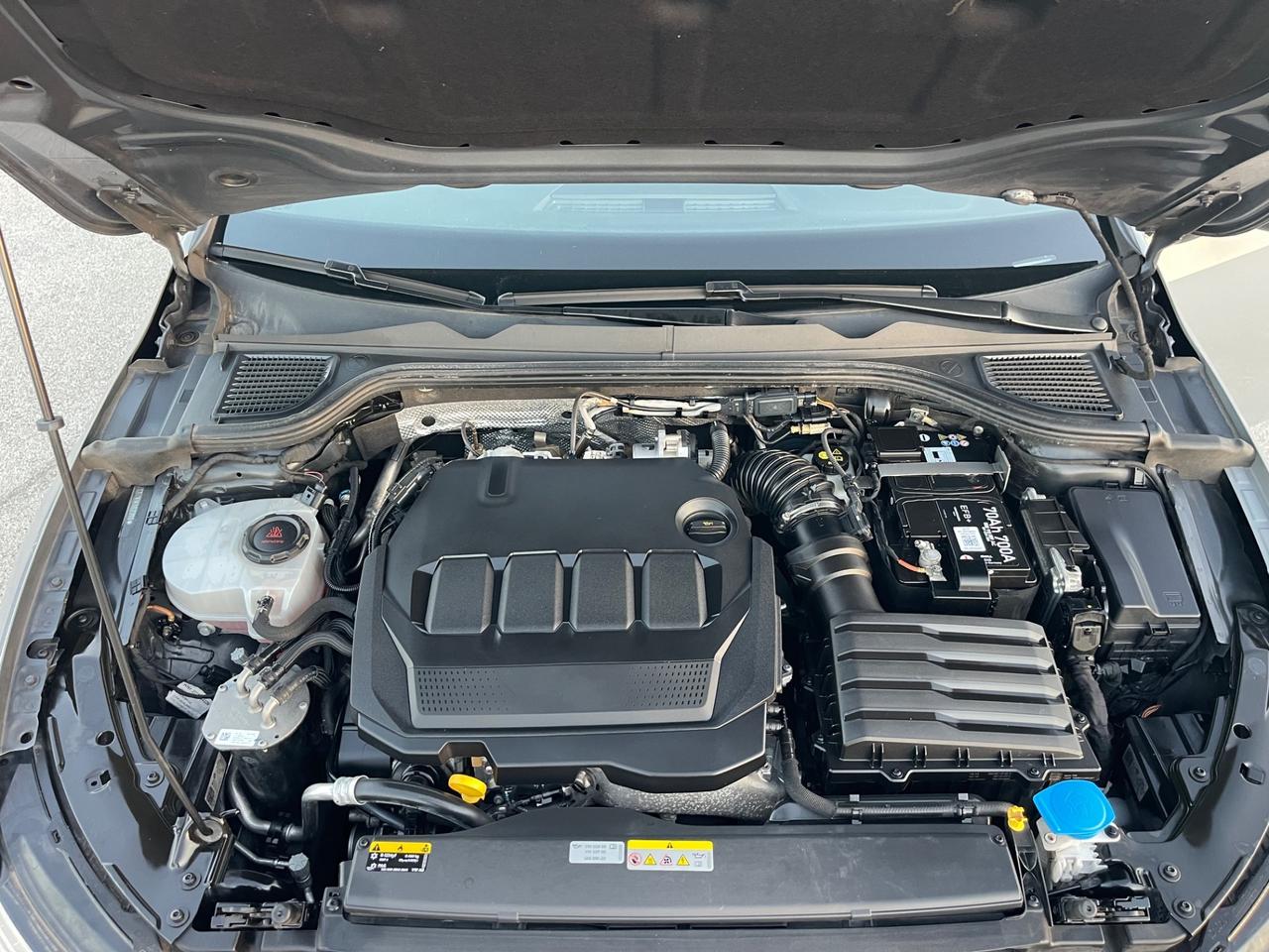 VOLKSWAGEN GOLF VIII 2.0 TDI DSG STYLE FULL MY21