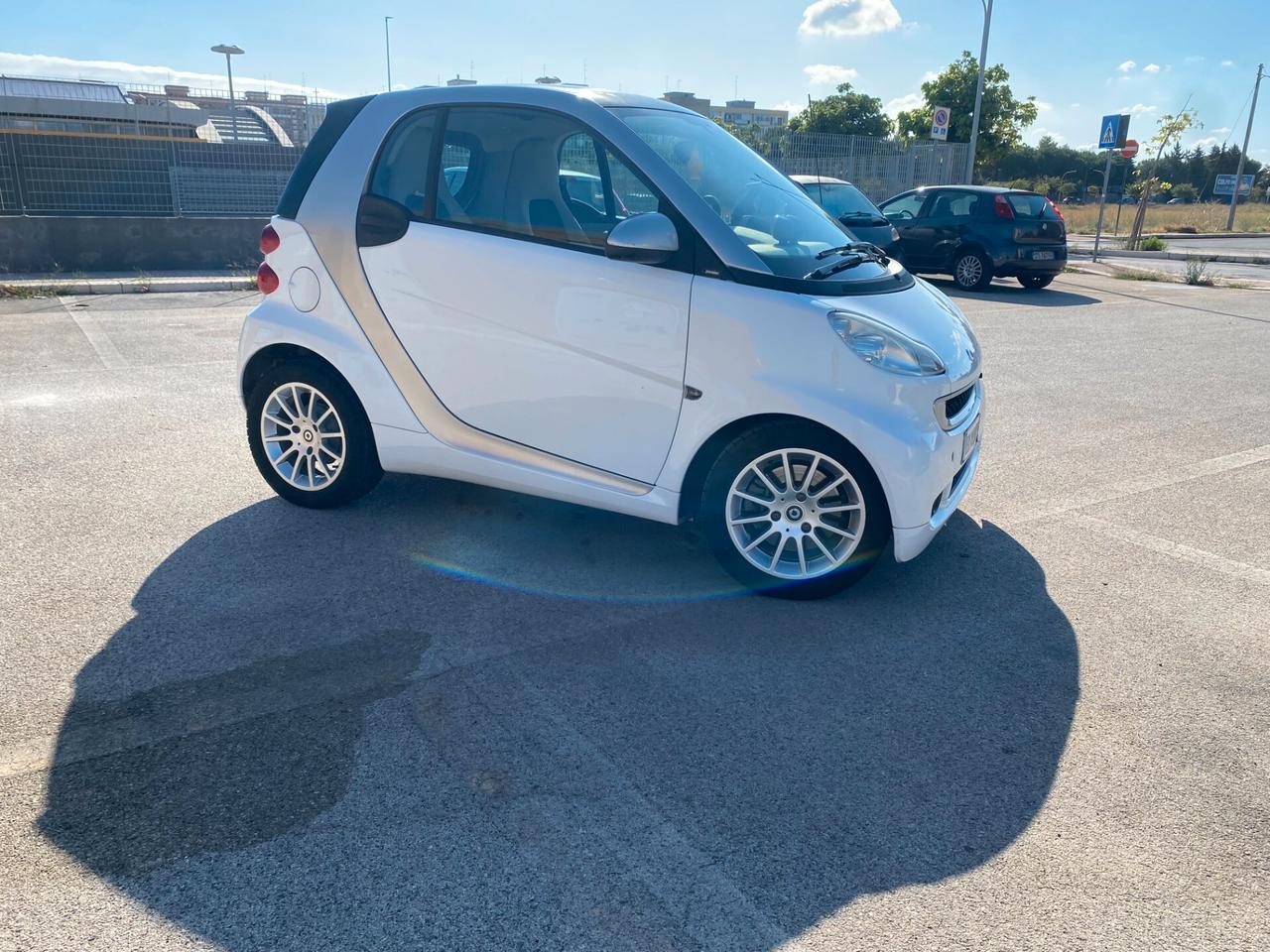 Smart ForTwo 1000 52 kW coupé passion
