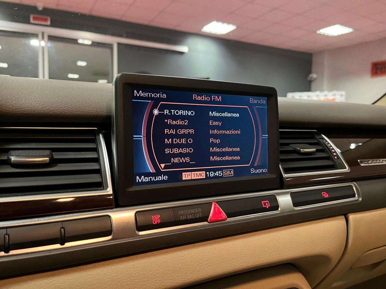 Audi A8 L 4.2 V8 FSI quattro tiptronic