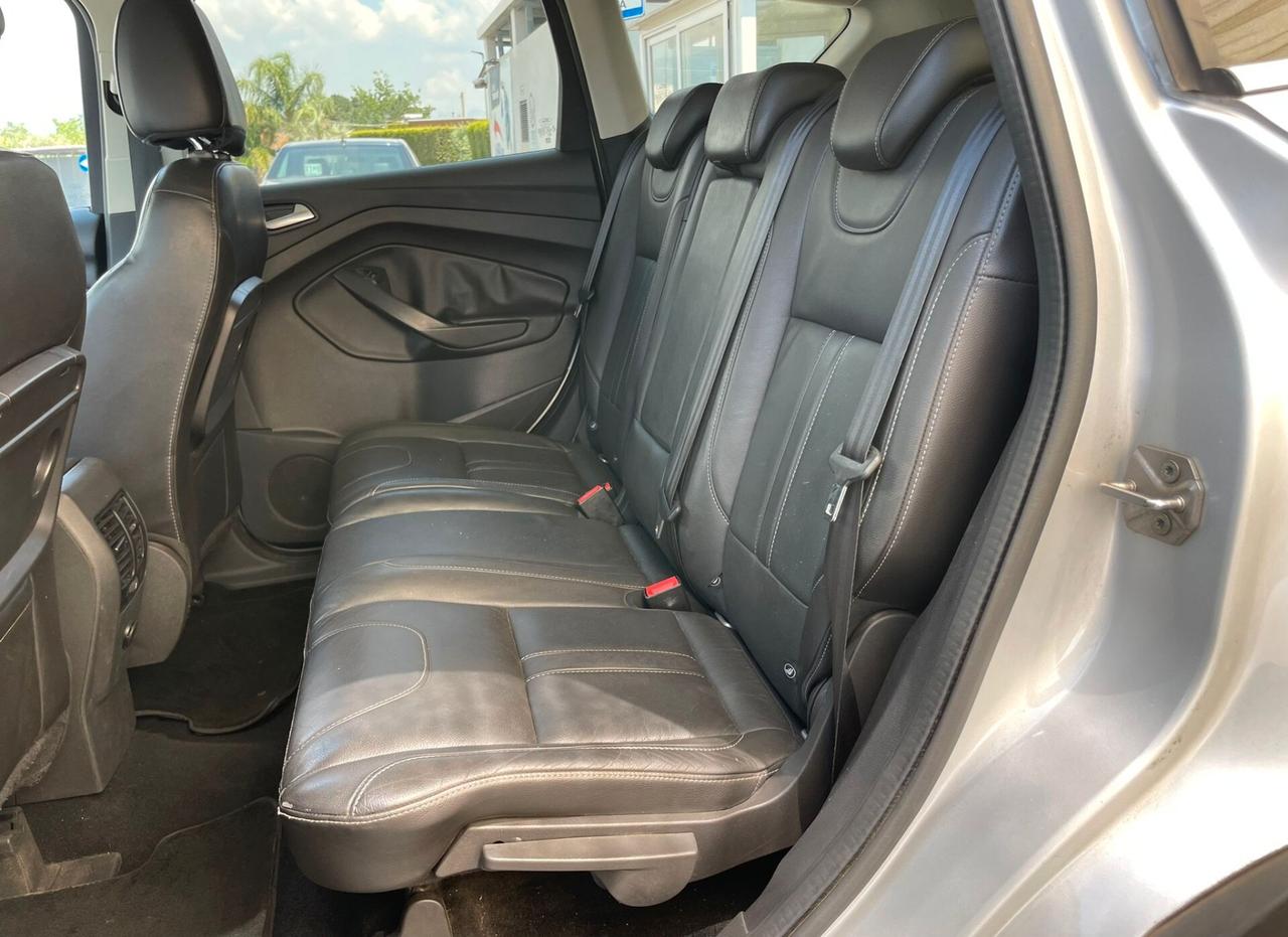 Ford Kuga 2.0 TDCI 140 CV 4WD Titanium