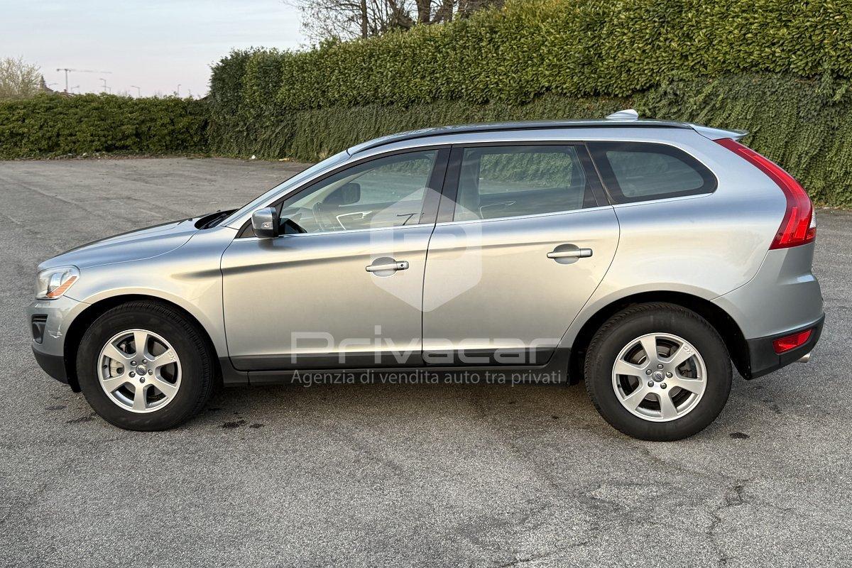 VOLVO XC60 2.4 D 163 CV AWD Geartronic Momentum