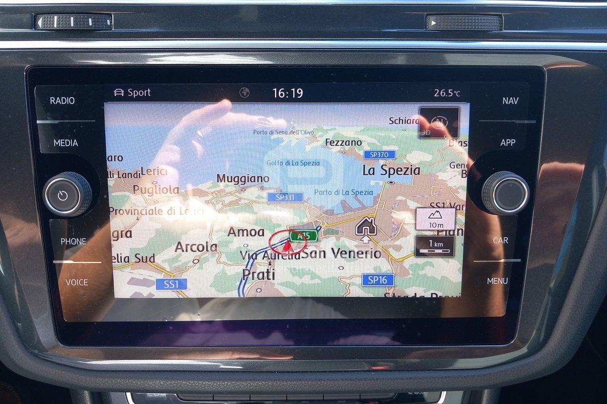 VOLKSWAGEN Tiguan 2.0 TDI SCR DSG 4MOTION Sport BMT