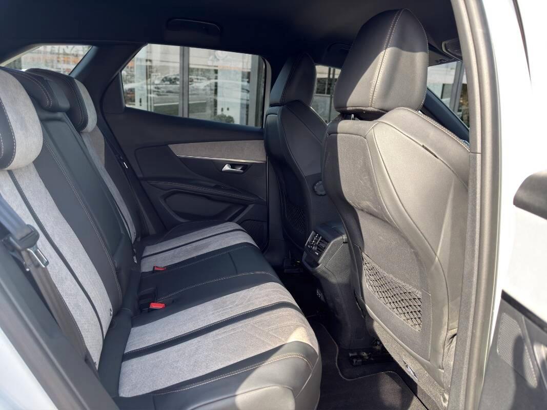 Peugeot 3008 II 1.6 hybrid phev GT 225cv e-eat8 TELECAMERA A 360°