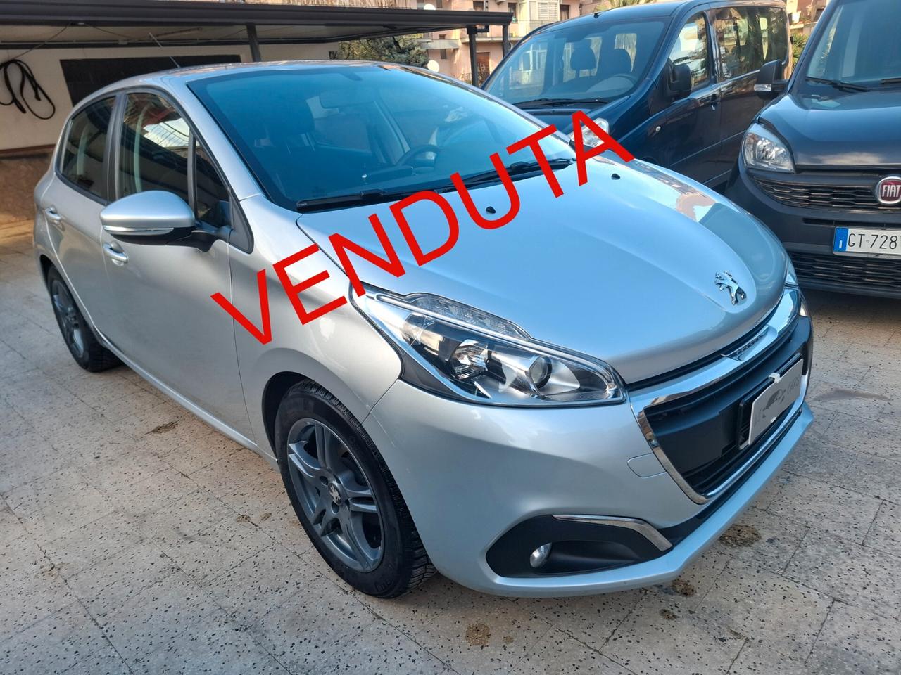 Peugeot 208 - 1.6 HDi Navi|Clima|Sensore 2017